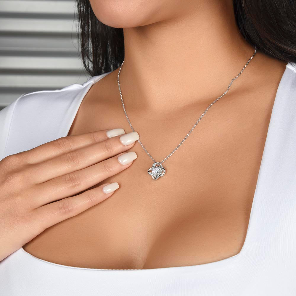 A mothers promise necklace | Best gift from Mom | Best gift for daughters graduation | Best gift for daughters birthday | Love Knot Necklace